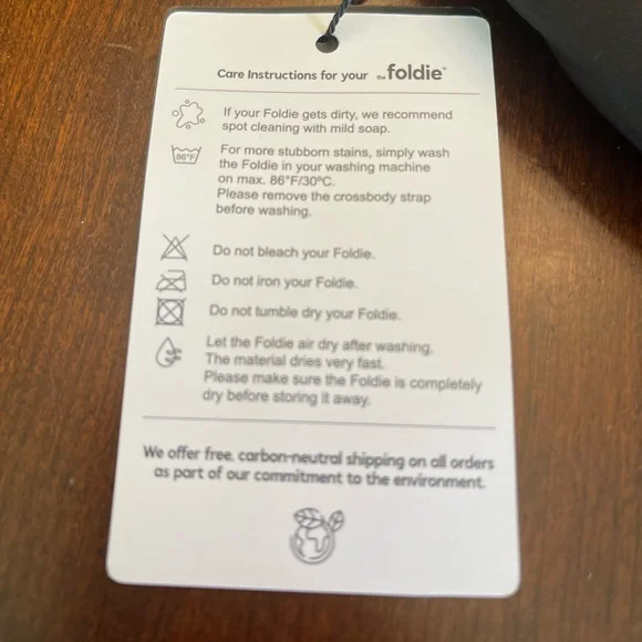 NWT The Foldie Crossbody Bag - Picture 12 of 13